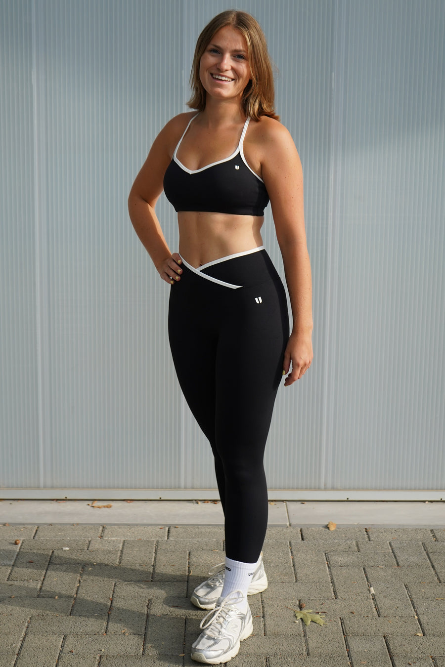 Contrastline Crossover Legging